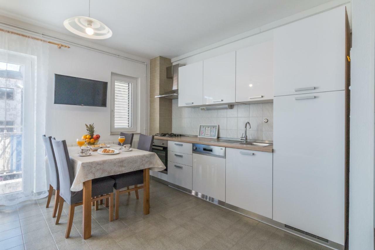 Apartment La Mare Stobreč Esterno foto